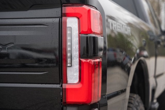 2026 Ford Super Duty F-350 SRW Platinum