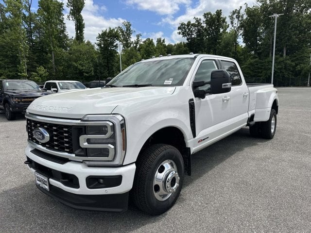 2026 Ford Super Duty F-350 DRW Platinum