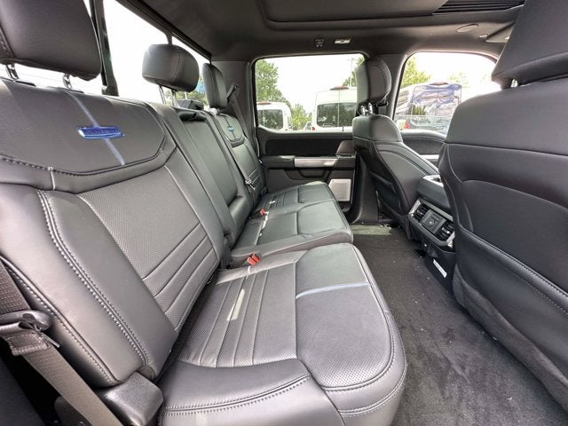 2026 Ford Super Duty F-350 DRW Platinum