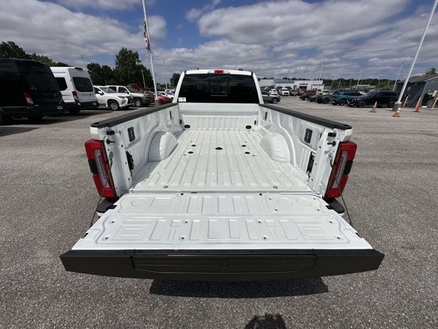 2026 Ford Super Duty F-350 DRW Platinum