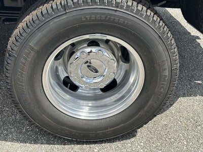 2026 Ford Super Duty F-350 DRW Platinum