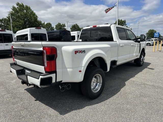 2026 Ford Super Duty F-350 DRW Platinum