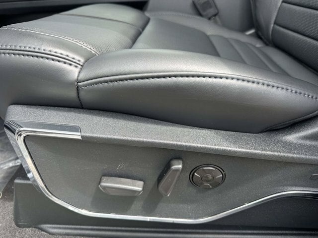 2026 Ford Super Duty F-350 DRW Platinum