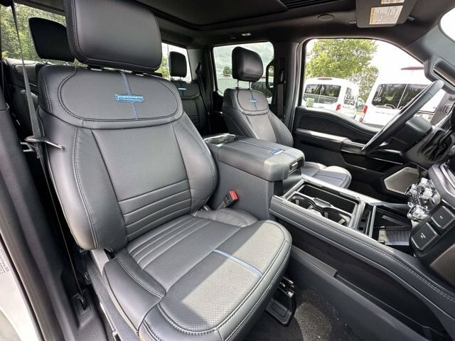 2026 Ford Super Duty F-350 DRW Platinum