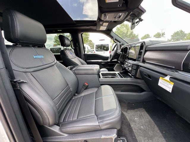 2026 Ford Super Duty F-350 DRW Platinum