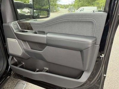 2026 Ford Super Duty F-350 DRW LARIAT