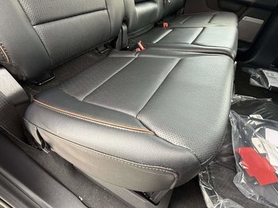 2026 Ford Super Duty F-350 DRW LARIAT