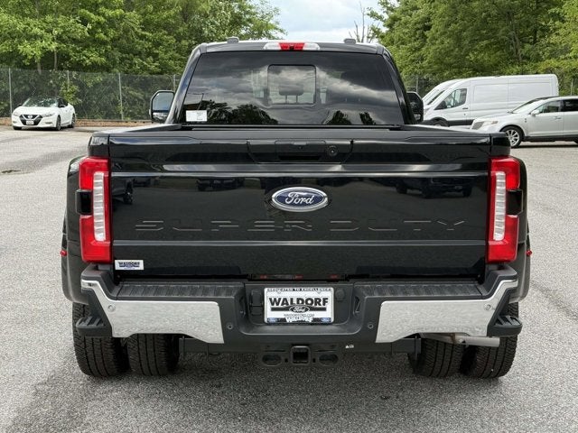 2026 Ford Super Duty F-350 DRW LARIAT