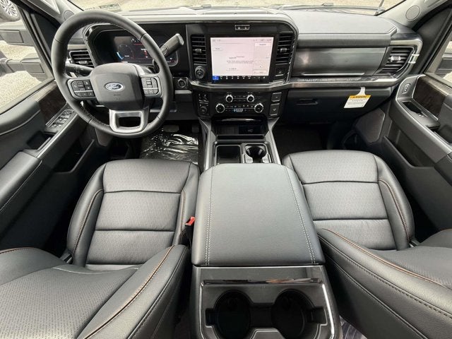 2026 Ford Super Duty F-350 DRW LARIAT