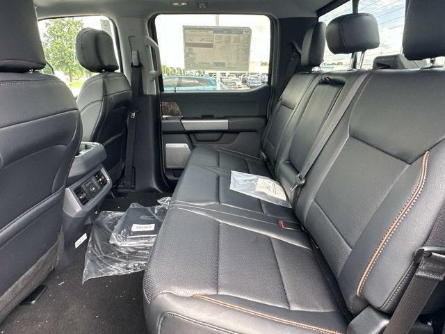 2026 Ford Super Duty F-350 DRW LARIAT