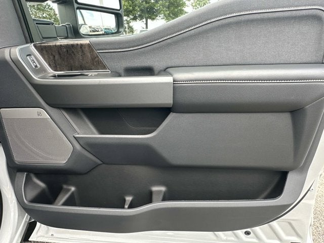 2026 Ford Super Duty F-350 DRW LARIAT