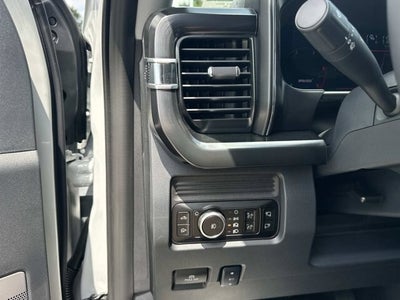 2026 Ford Super Duty F-350 DRW LARIAT