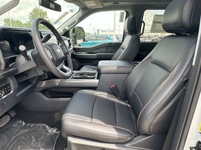2026 Ford Super Duty F-350 DRW LARIAT