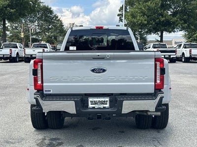 2026 Ford Super Duty F-350 DRW LARIAT