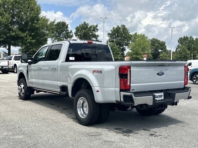 2026 Ford Super Duty F-350 DRW LARIAT