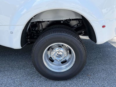 2026 Ford Super Duty F-350 DRW LARIAT