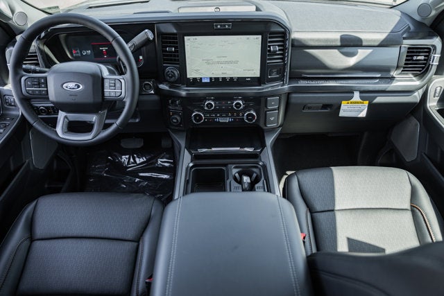 2026 Ford Super Duty F-350 DRW LARIAT