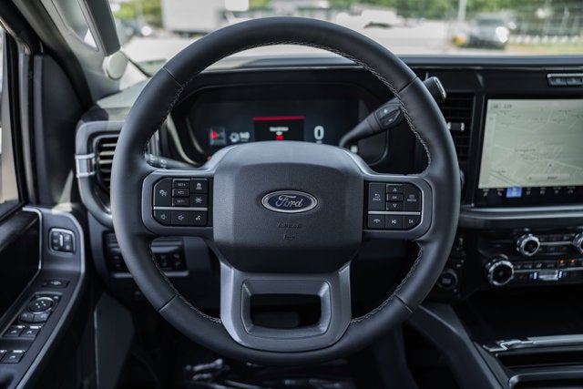 2026 Ford Super Duty F-350 DRW LARIAT
