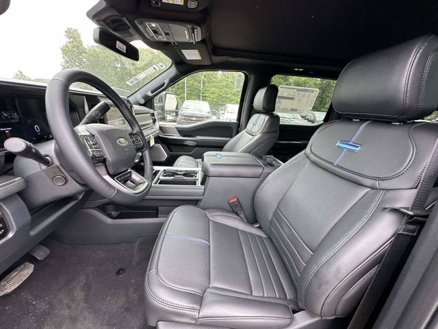 2026 Ford Super Duty F-350 DRW Platinum