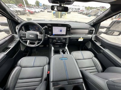 2026 Ford Super Duty F-350 DRW Platinum