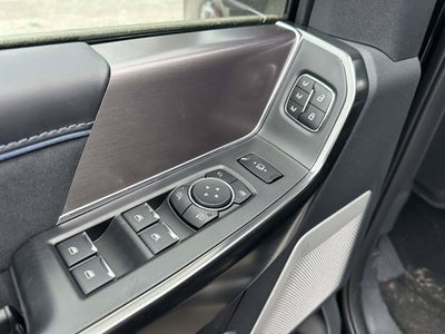 2026 Ford Super Duty F-350 DRW Platinum