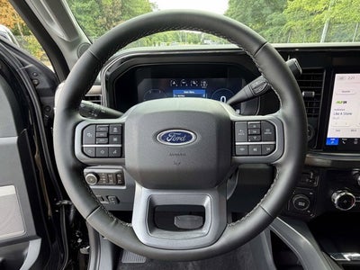 2026 Ford Super Duty F-350 DRW LARIAT