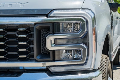 2026 Ford Super Duty F-350 DRW LARIAT