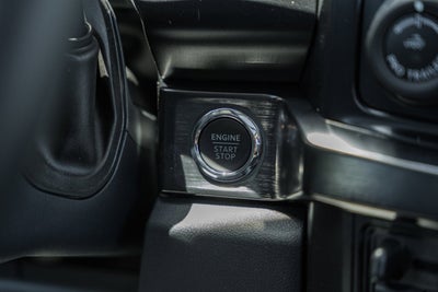 2026 Ford Super Duty F-350 DRW LARIAT