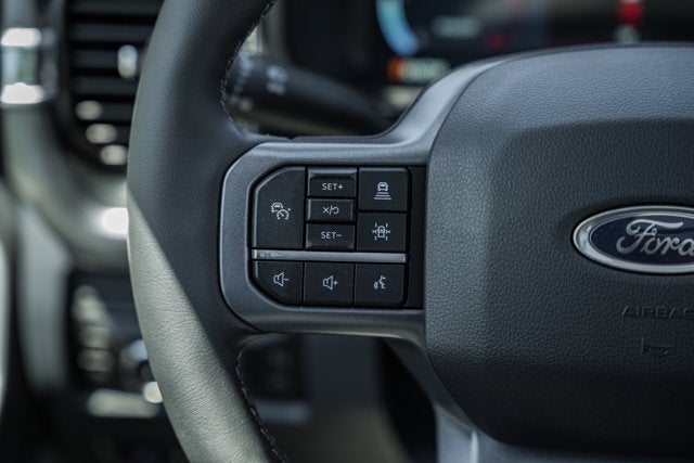 2026 Ford Super Duty F-350 DRW LARIAT