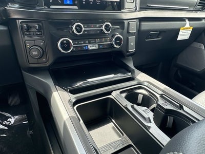 2026 Ford Super Duty F-350 DRW LARIAT