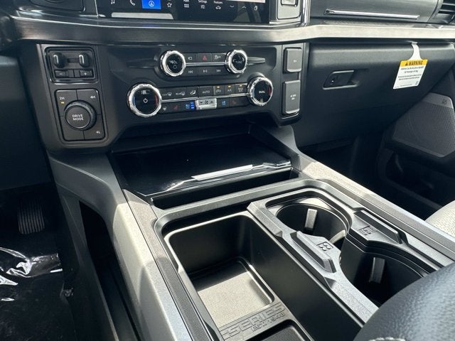 2026 Ford Super Duty F-350 DRW LARIAT