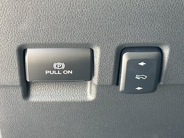 2026 Ford Super Duty F-350 DRW LARIAT
