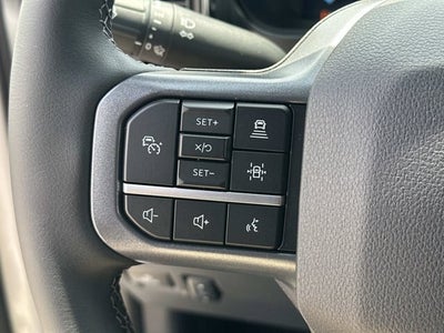 2026 Ford Super Duty F-350 DRW LARIAT