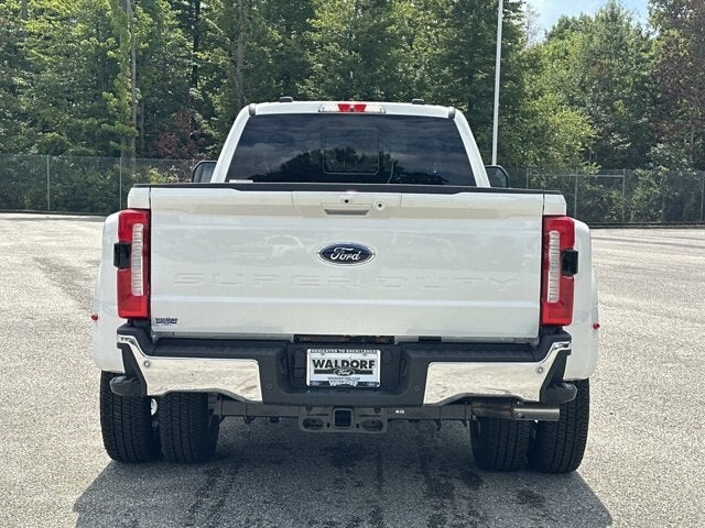 2026 Ford Super Duty F-350 DRW LARIAT