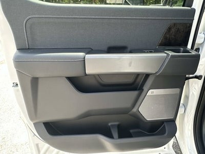 2026 Ford Super Duty F-350 DRW LARIAT