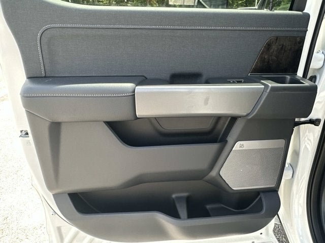 2026 Ford Super Duty F-350 DRW LARIAT