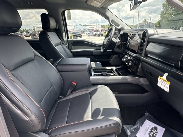 2026 Ford Super Duty F-350 DRW LARIAT