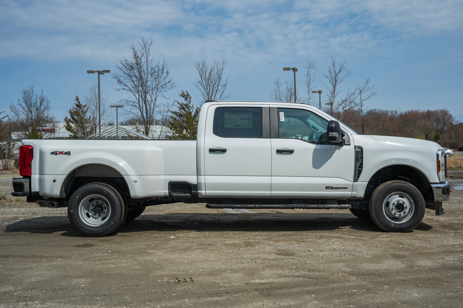 2026 Ford Super Duty F-350 DRW XL