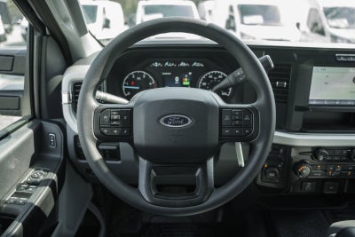 2026 Ford Super Duty F-350 DRW XL