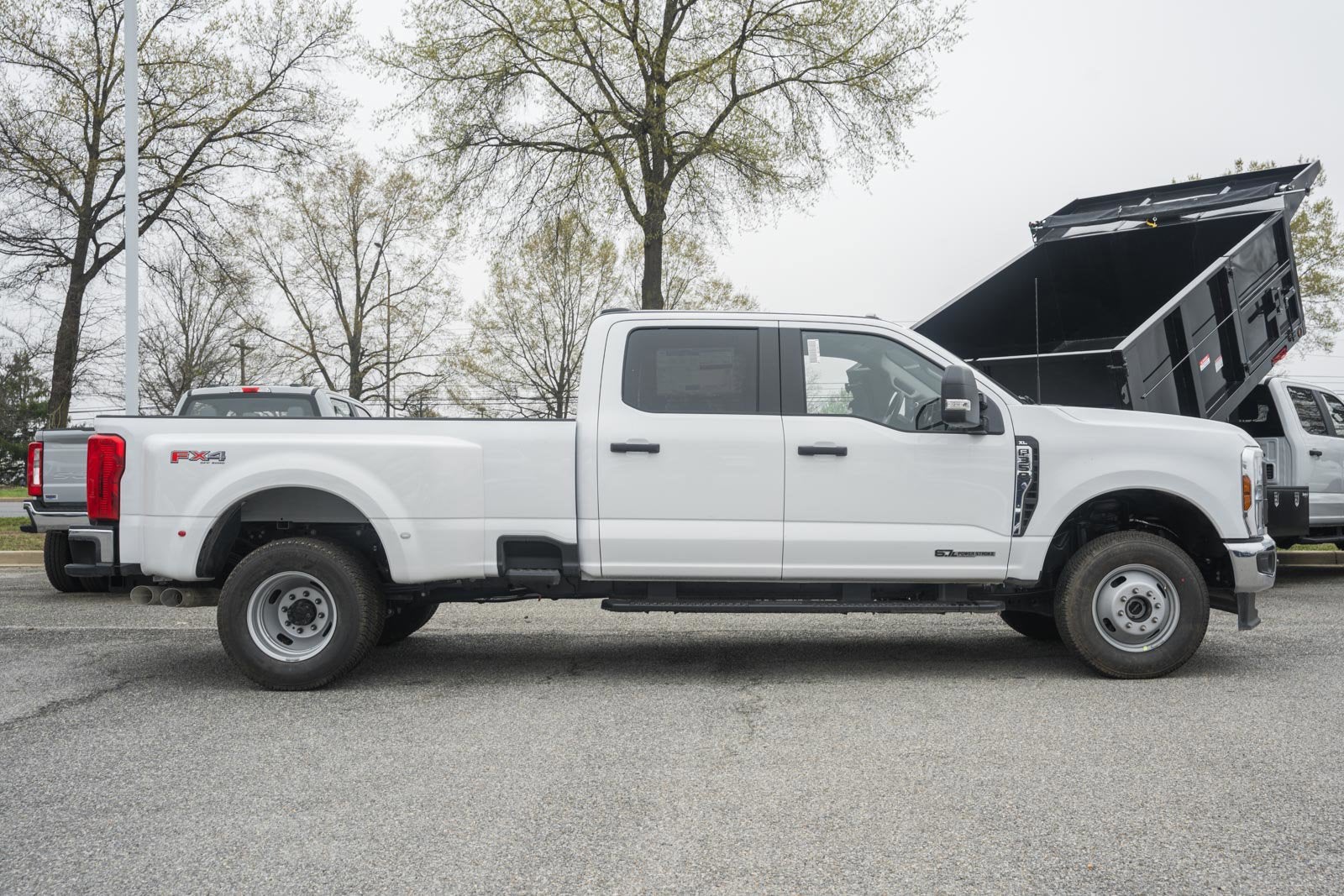 2026 Ford Super Duty F-350 DRW XL