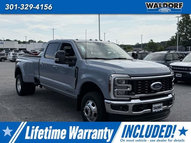 2026 Ford Super Duty F-350 DRW LARIAT