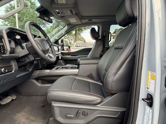2026 Ford Super Duty F-350 DRW LARIAT