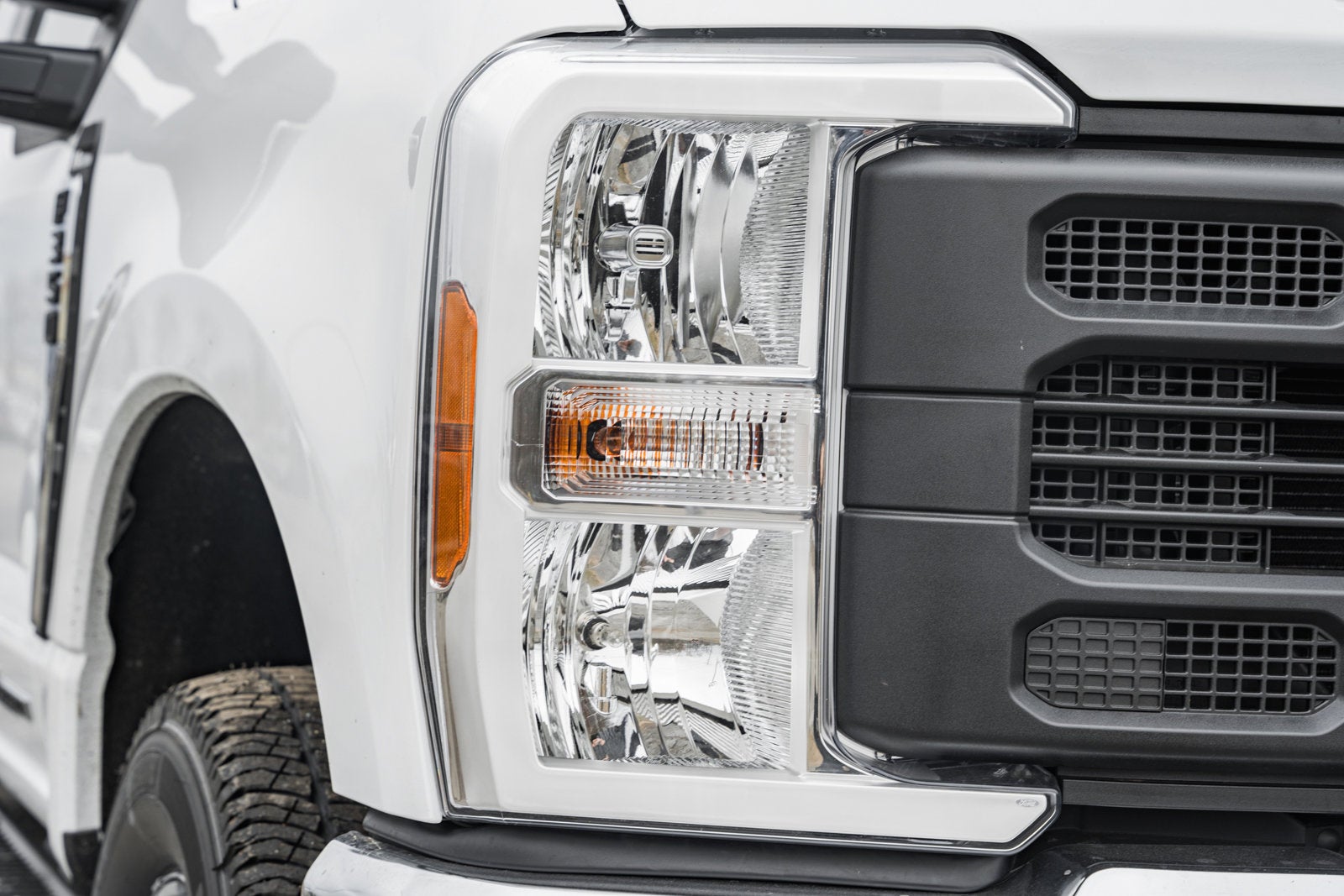 2026 Ford Super Duty F-350 DRW XL