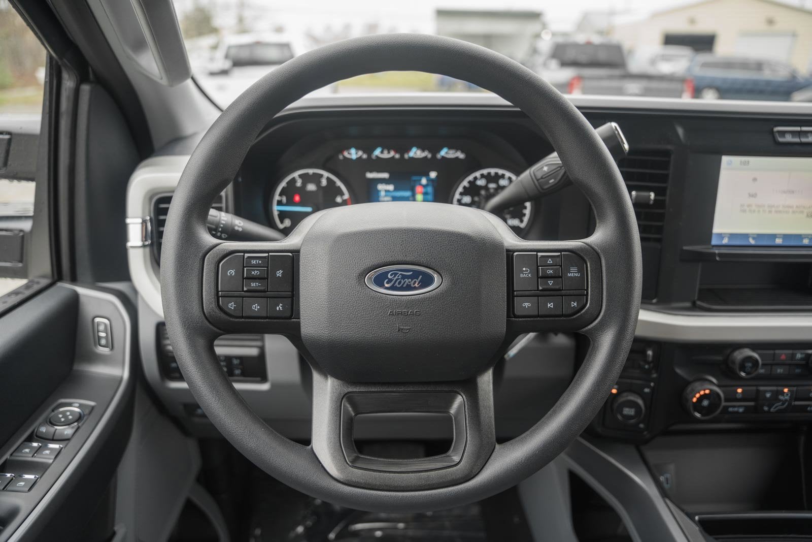 2026 Ford Super Duty F-350 DRW XLT