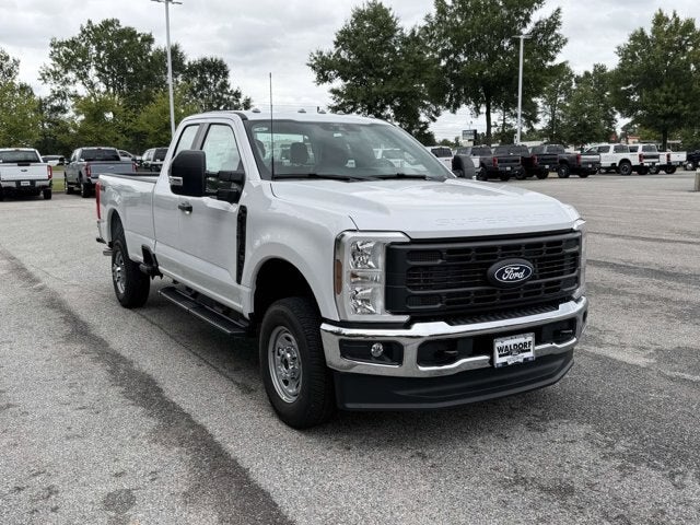 2027 Ford Super Duty F-350 SRW XL
