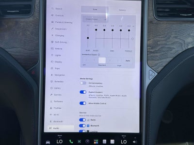 2020 Tesla Model X Base