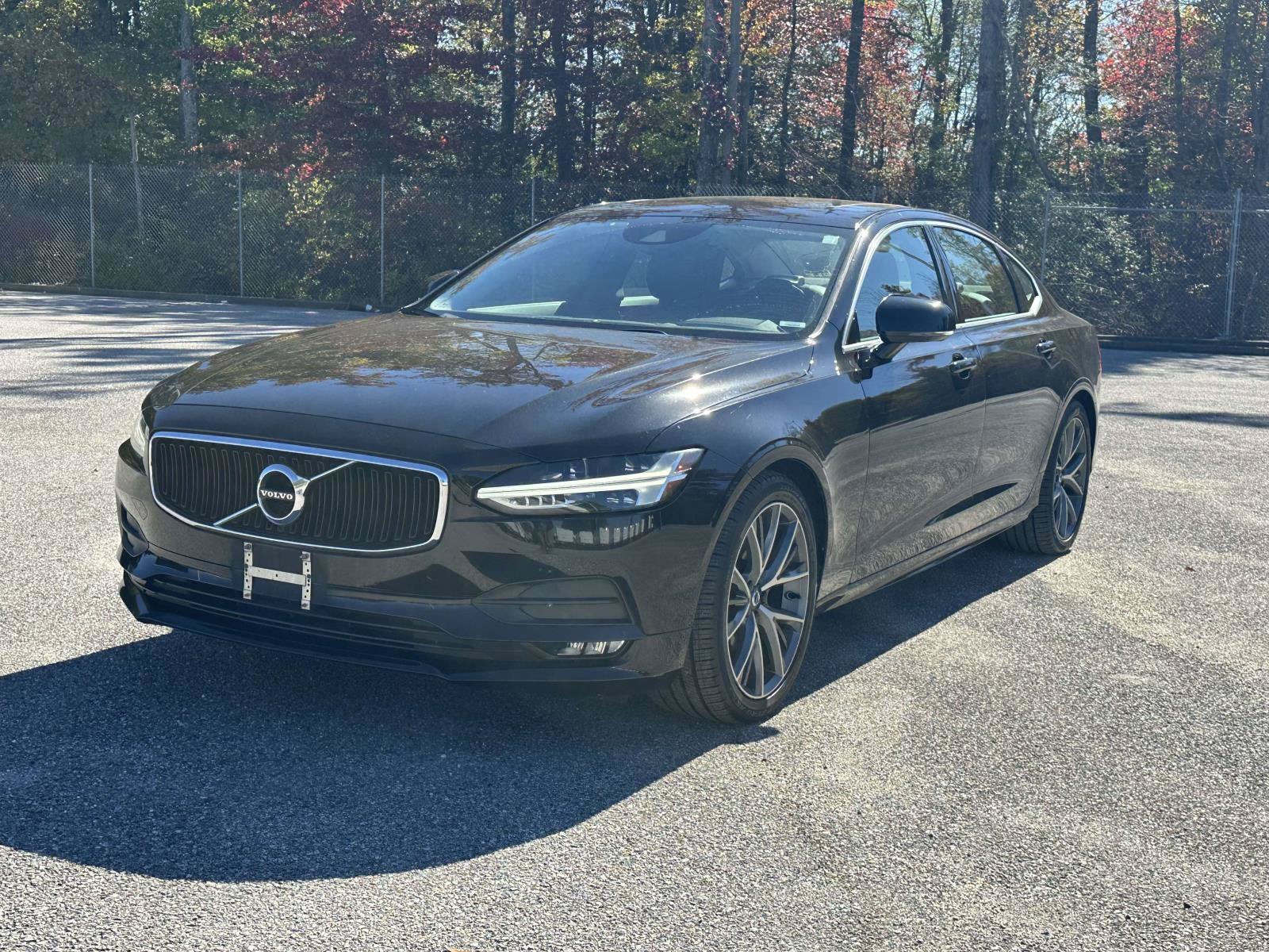 2019 Volvo S90 Momentum