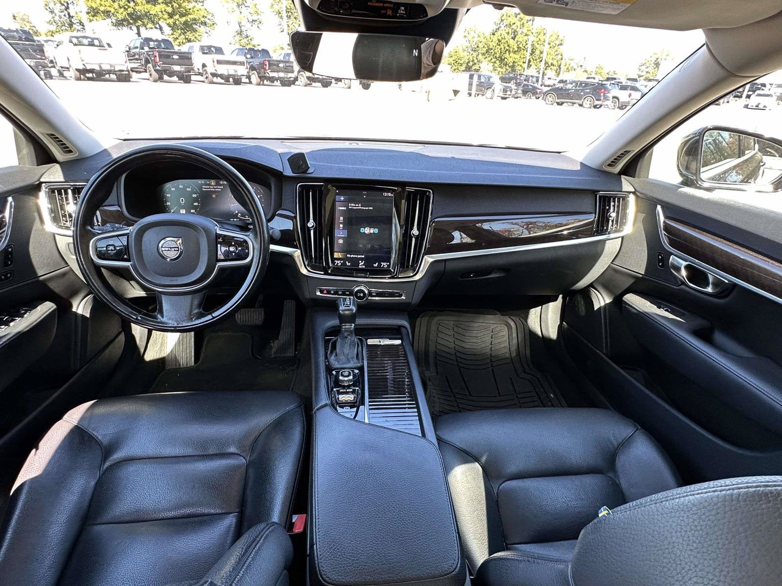 2019 Volvo S90 Momentum