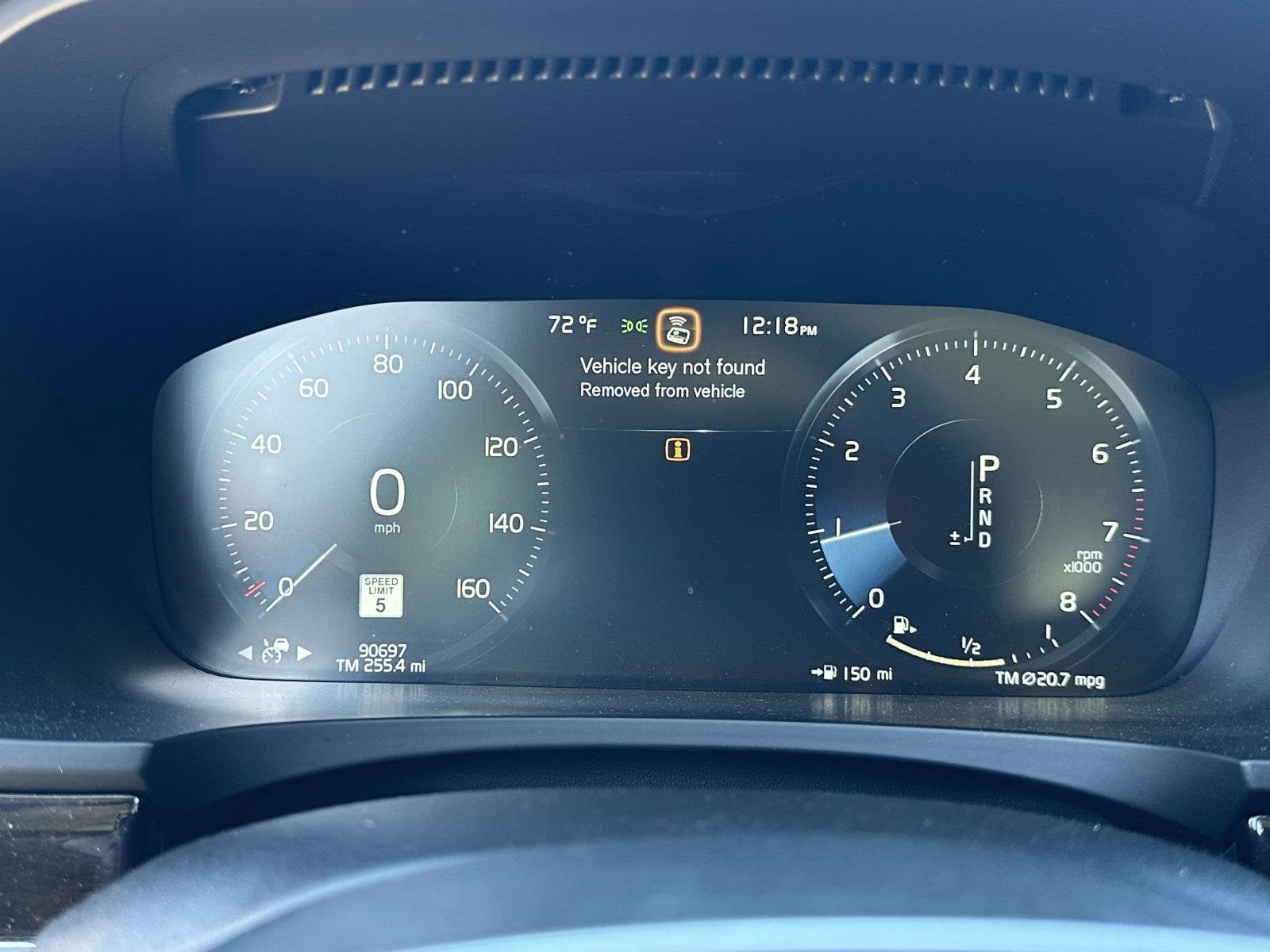 2019 Volvo S90 Momentum