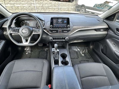 2025 Nissan Altima SV